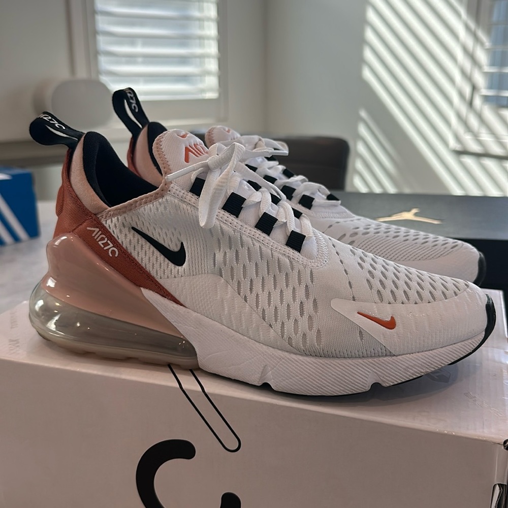 Nike air max 270-like new